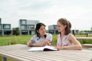 How Female Tutors Create a Comfortable Learning Space